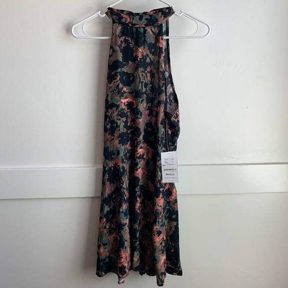 NWT RVCA Kingsman Mauve Floral High Neck Open Back Mini Dress - Picture 4 of 10
